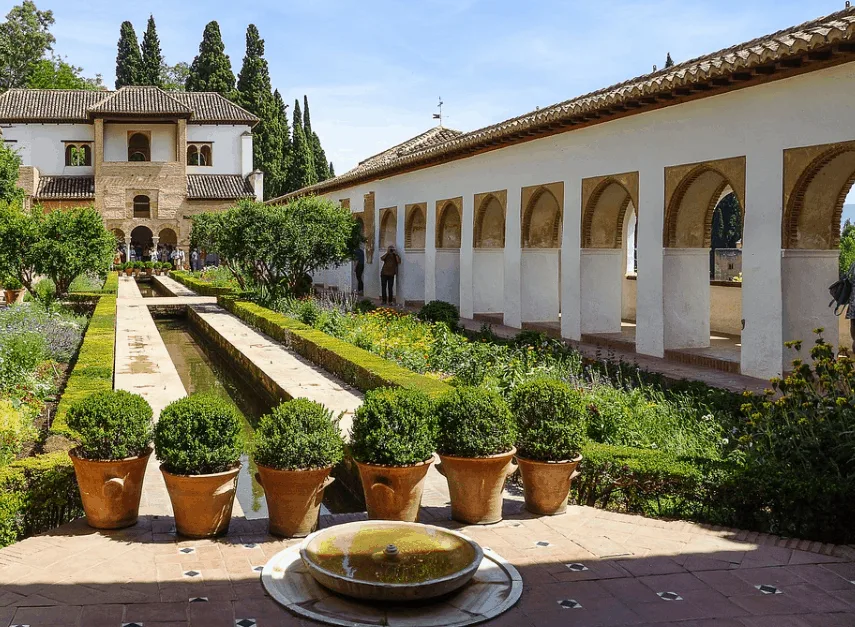 facts about the Alhambra