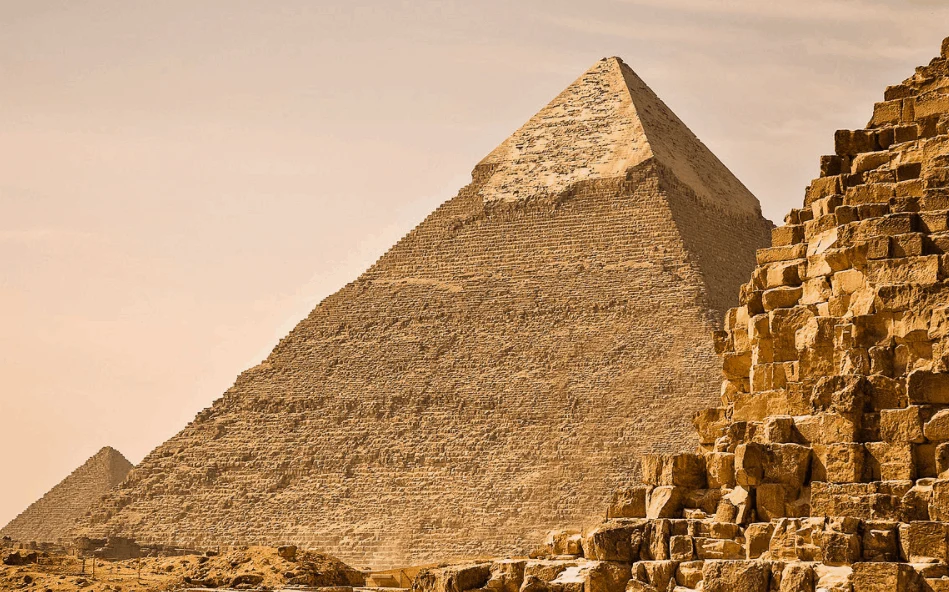 Pyramid of Khafre facts