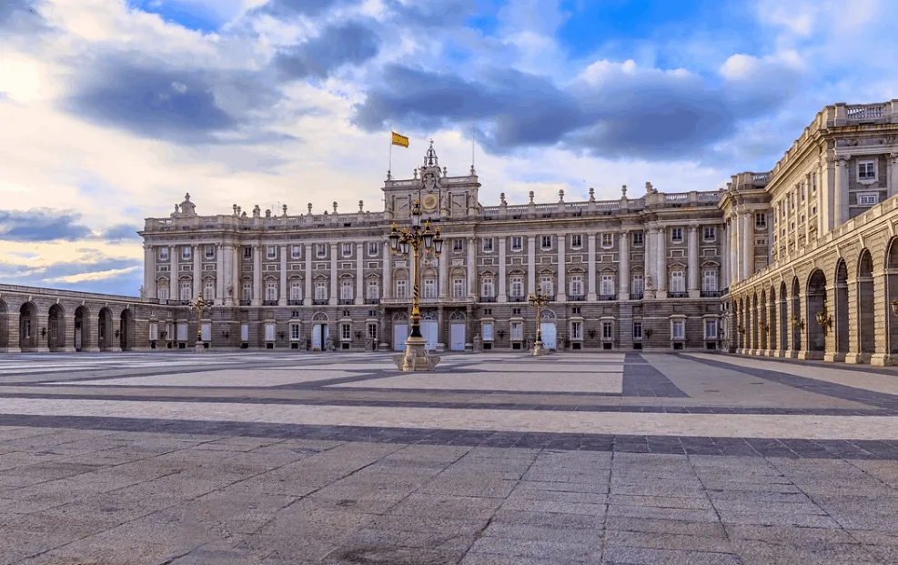 Royal Palace of Madrid plaza