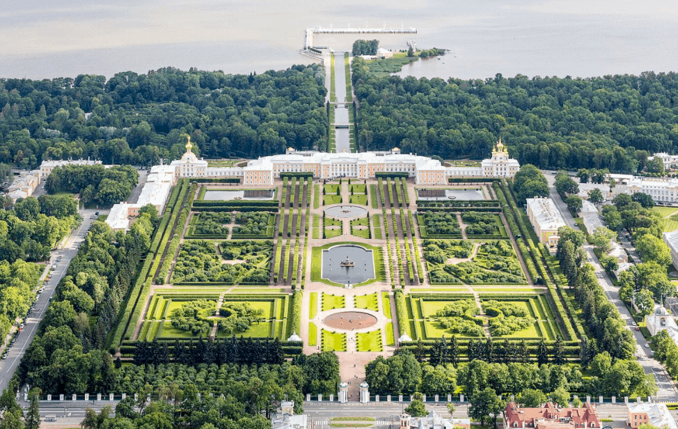 Peterhof palace facts