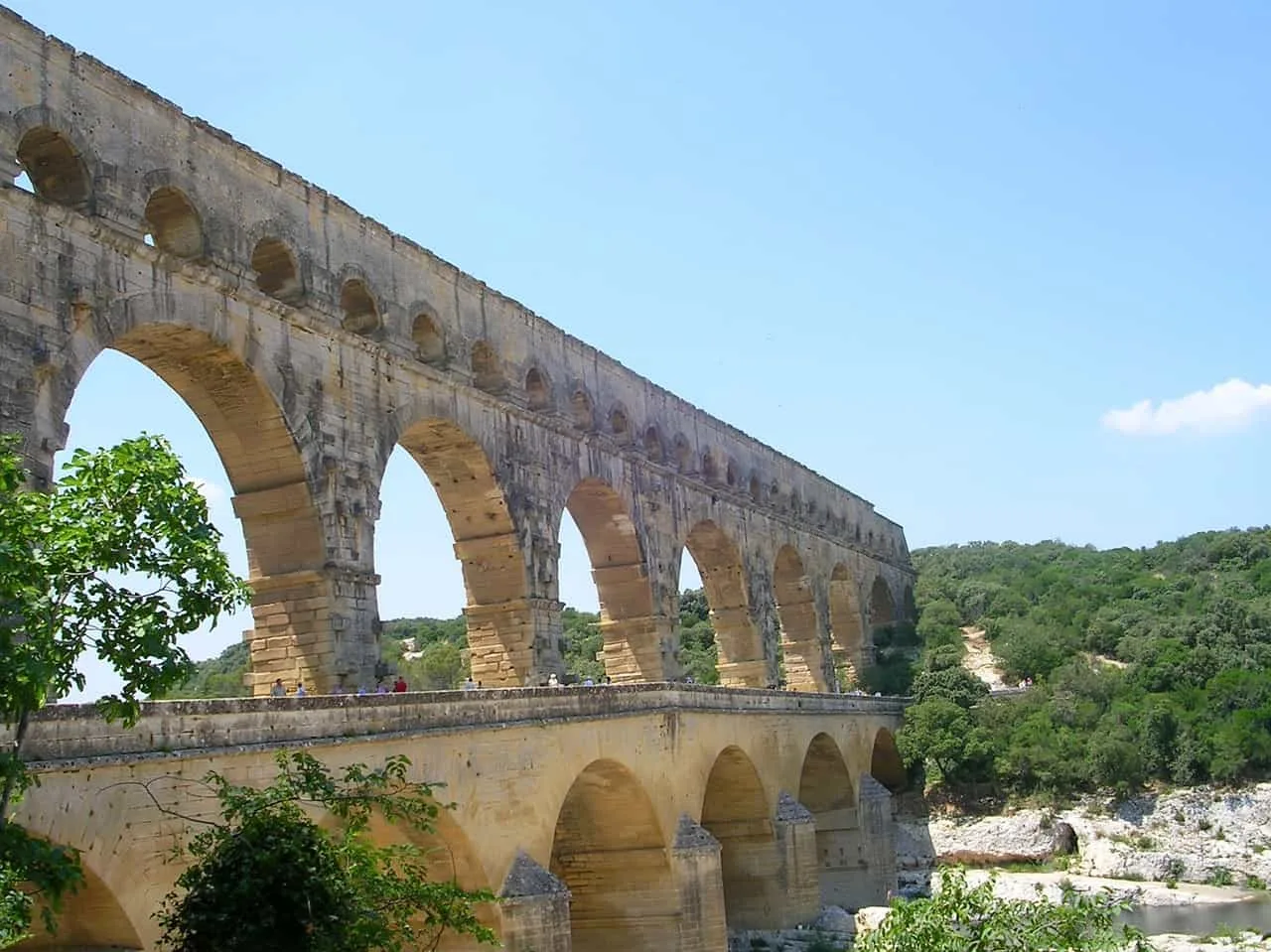 Sideview of the Pont du Gard
