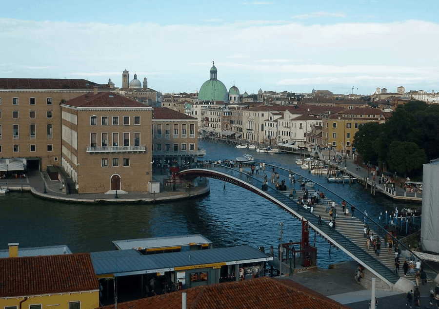 The Ponte Della Constituzione