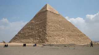 pyramid of khafre facts