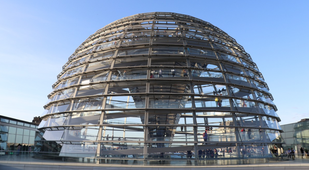 reichstag dome outside