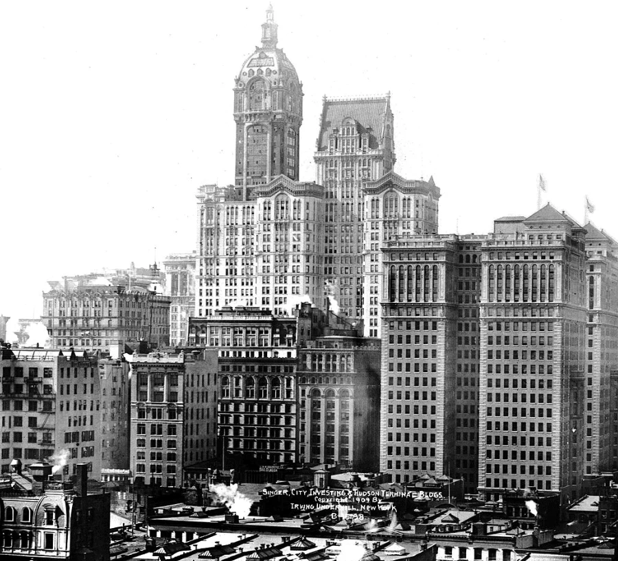 The Singer Building in 1909