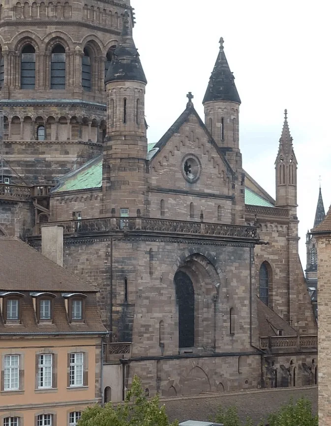 Strasbourg cathedral romanesque buildings