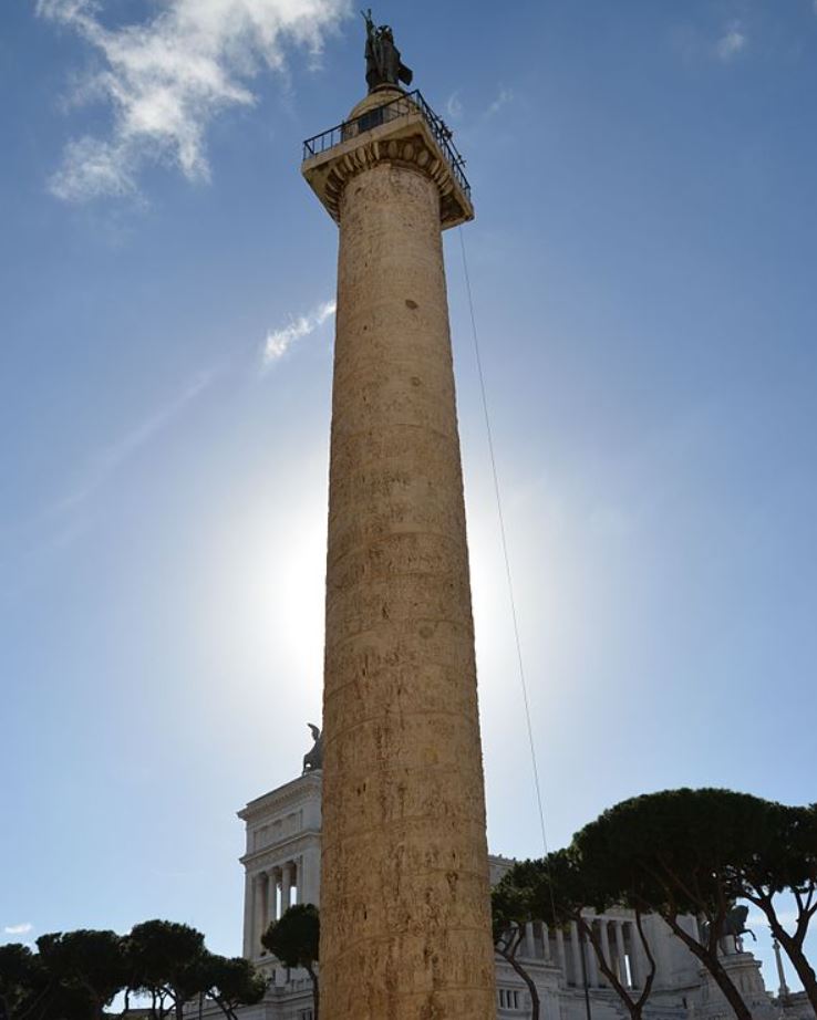 trajans column detailed view