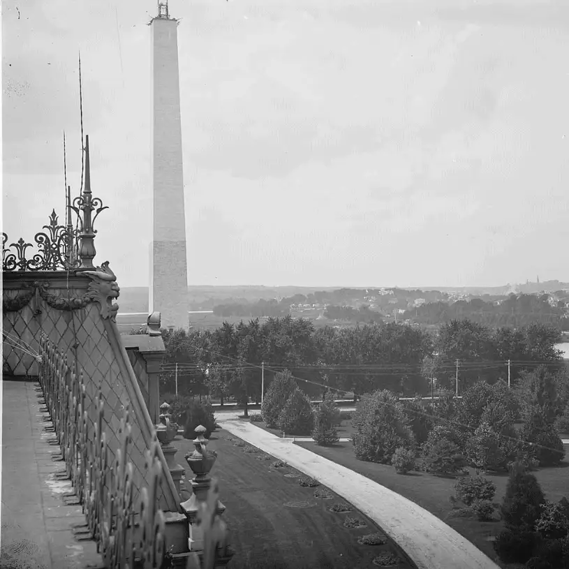Washington Monument in 1884