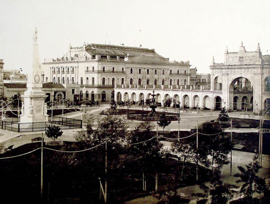 First teatro colon plaza de mayo