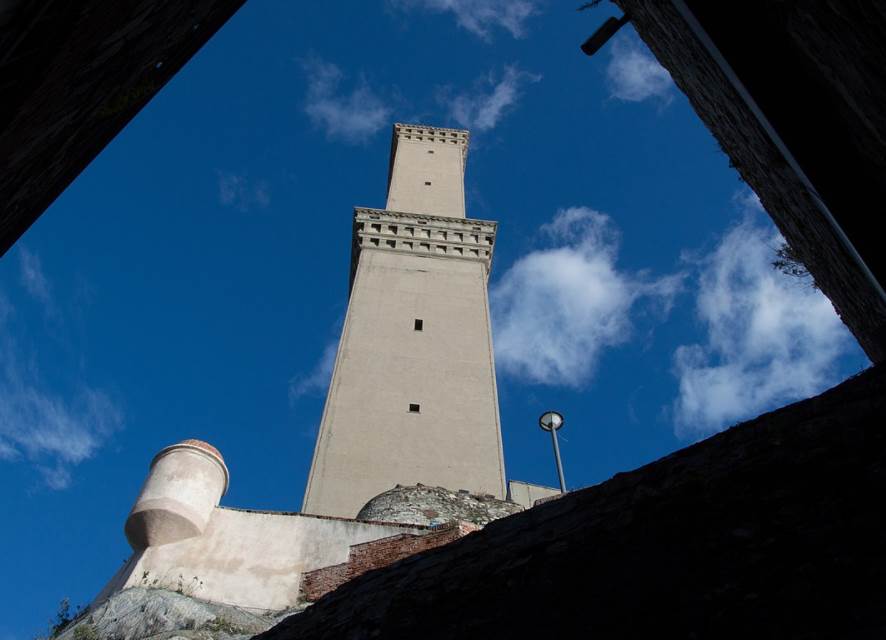 Lighthouse of Genoa height