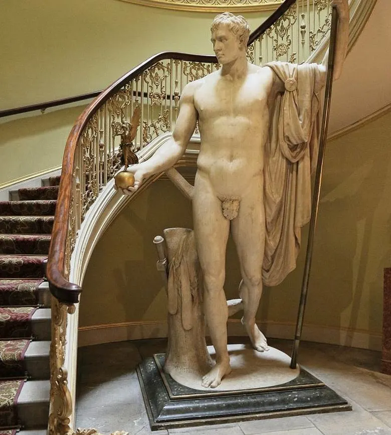 Napoleon as Mars the Peacemaker by Canova - Top 10 Facts 1 Napoleon as Mars the Peacemaker canova