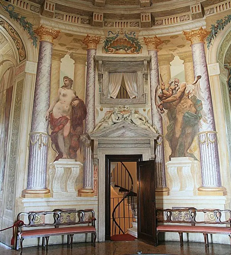 Villa Capra Interior