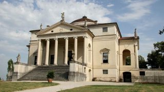 Villa Capra facts