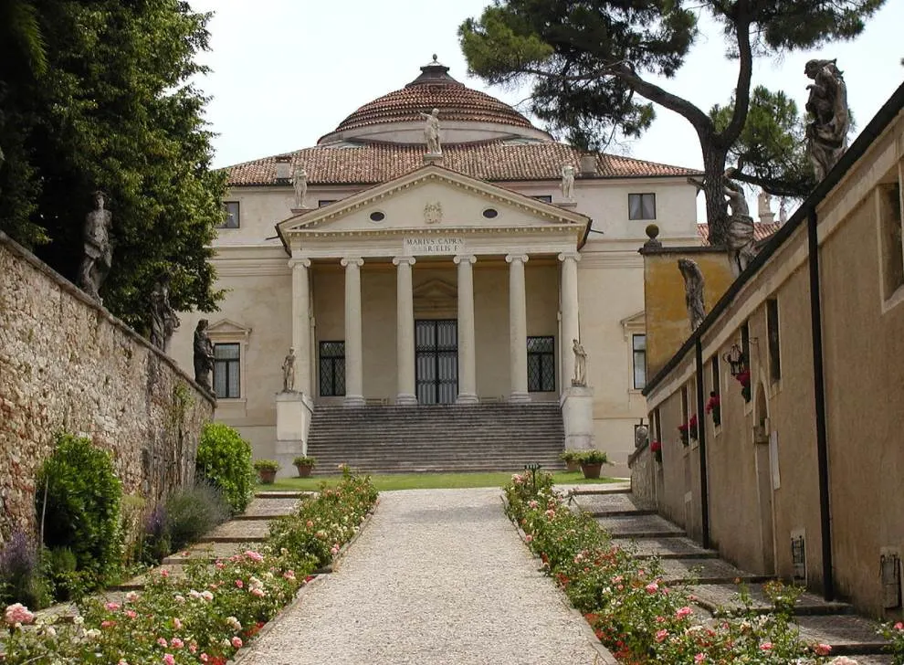 Villa Capra northern façade
