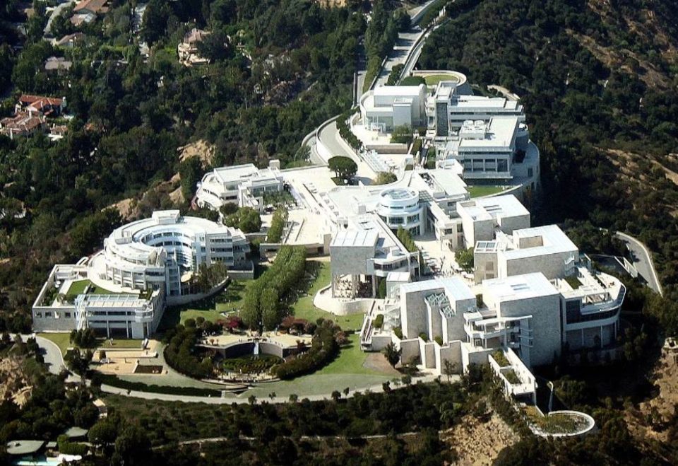 10 Most Famous Buildings In California