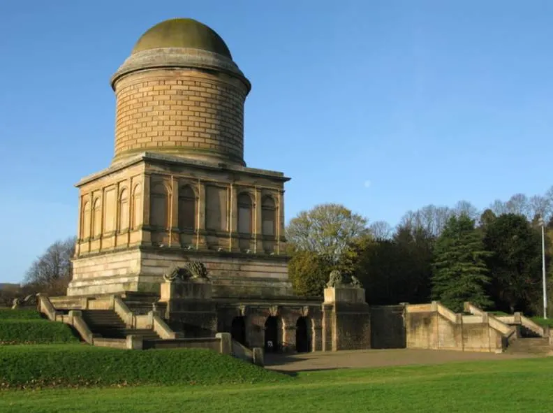 Hamilton Mausoleum height