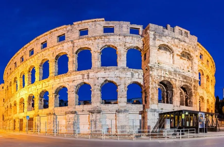 Pula Arena tower at night