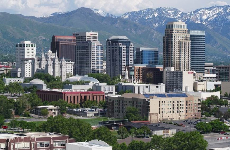 Famous buildings in Utah