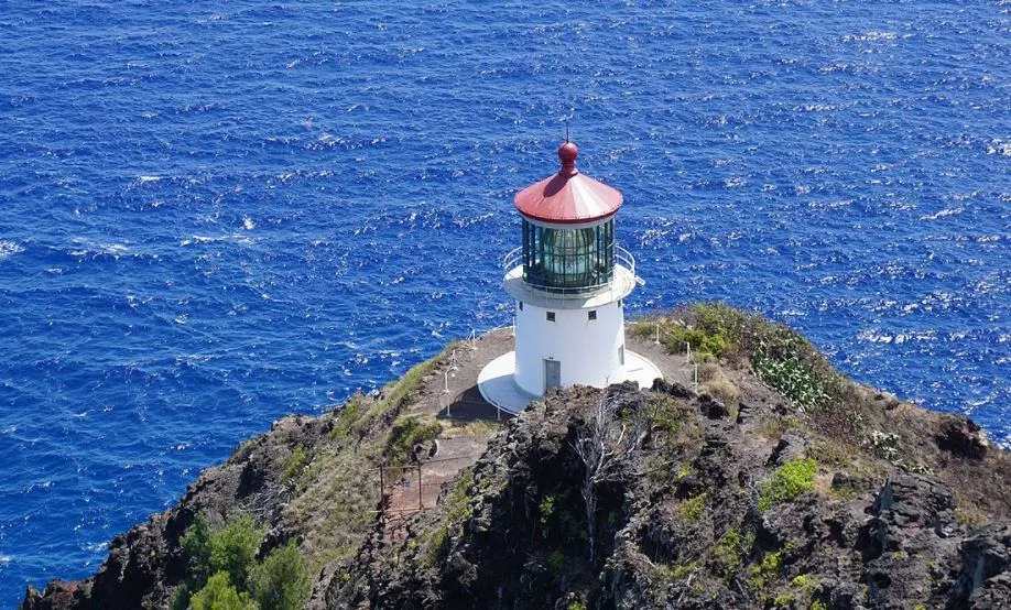 Makapuu-Point-lighthouse