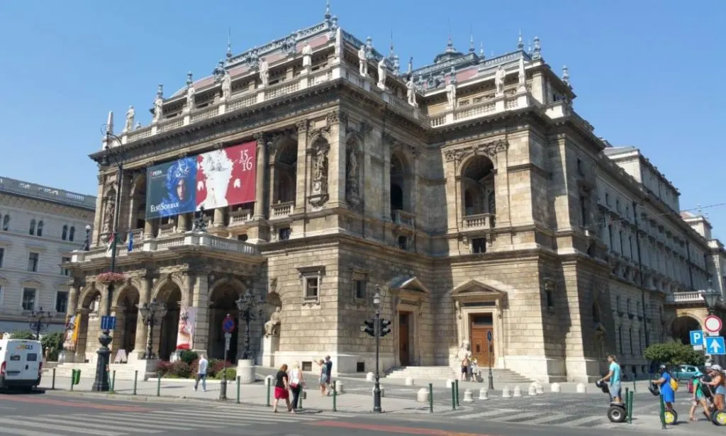 Hungarian State Opera House facts