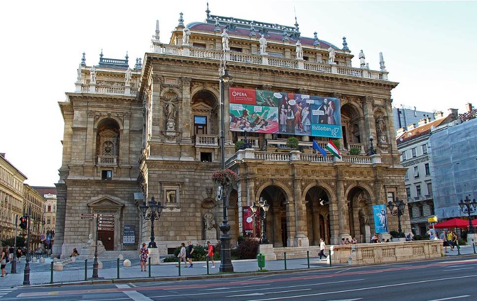 Hungarian State Opera House location