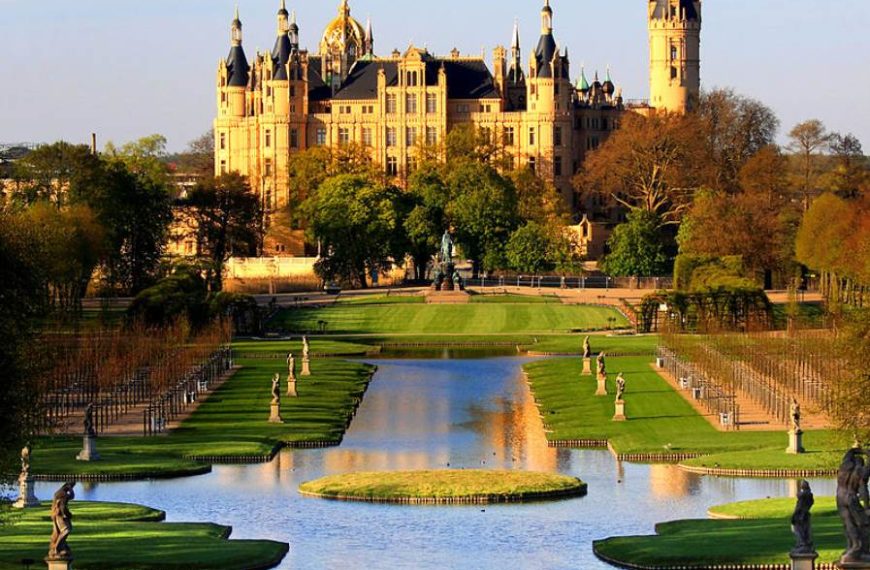 Schwerin Castle and garden