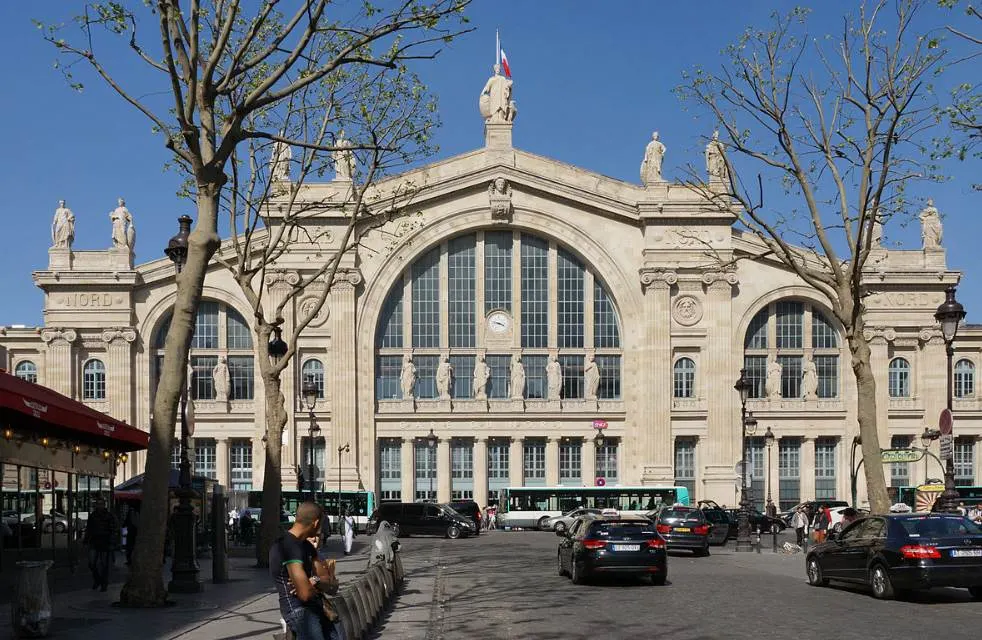 Gare du Nord façade