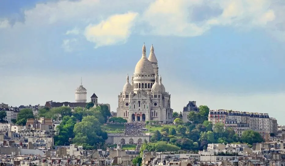 Top 8 Interesting Facts about the Place du Tertre 1 Montmartre Paris