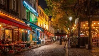 Place du Tertre at Night