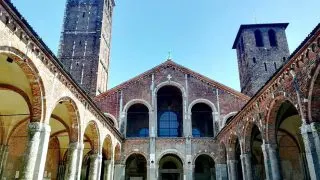 Basilica di SantAmbrogio Romanesque Building