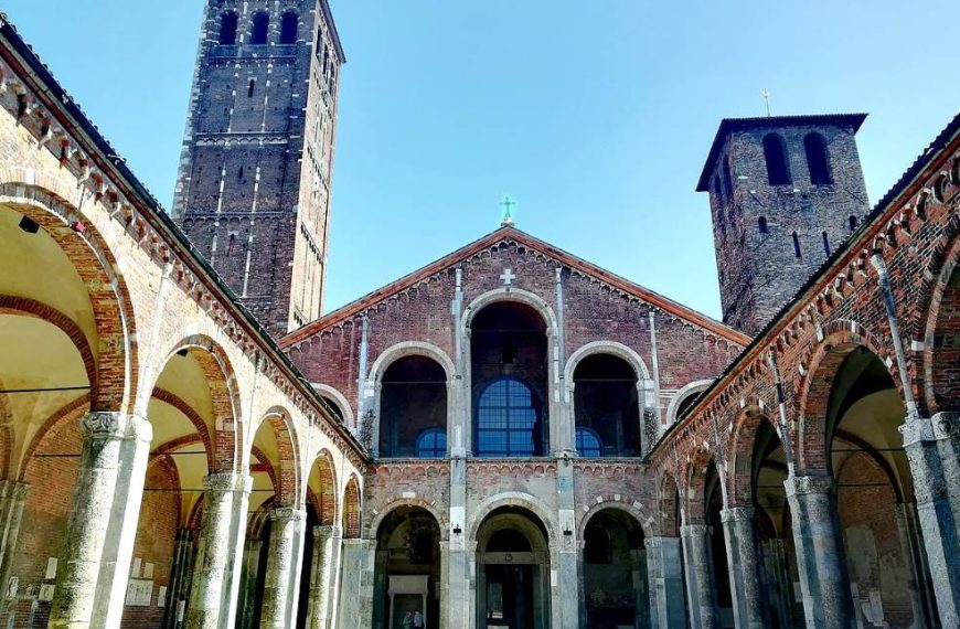 Basilica di SantAmbrogio Romanesque Building
