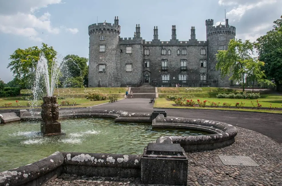 Kilkenny Castle fountain