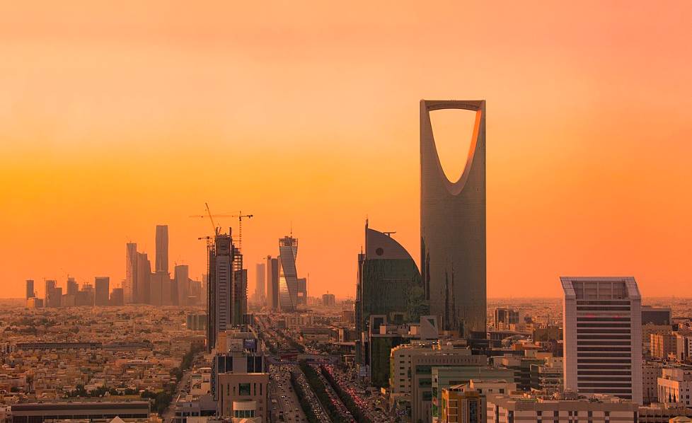 Riyad Skyline Kingdom Tower