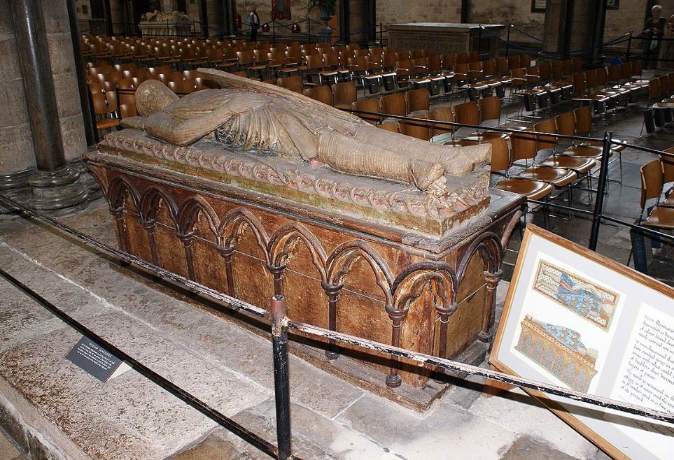 Tomb of William Longespée in Salisbury Cathedral