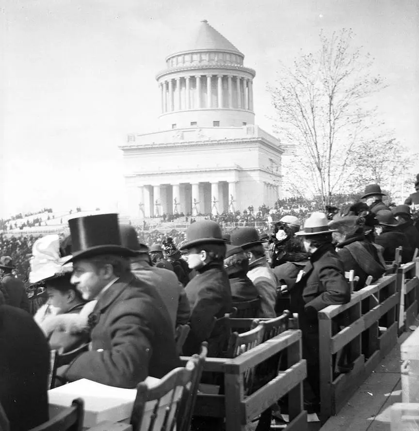 Grant's Tomb on dedication day, April 27, 1897