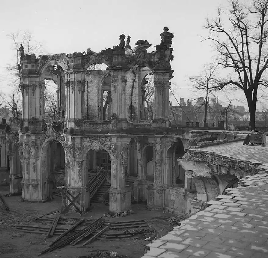 Zwinger Ruins 1945