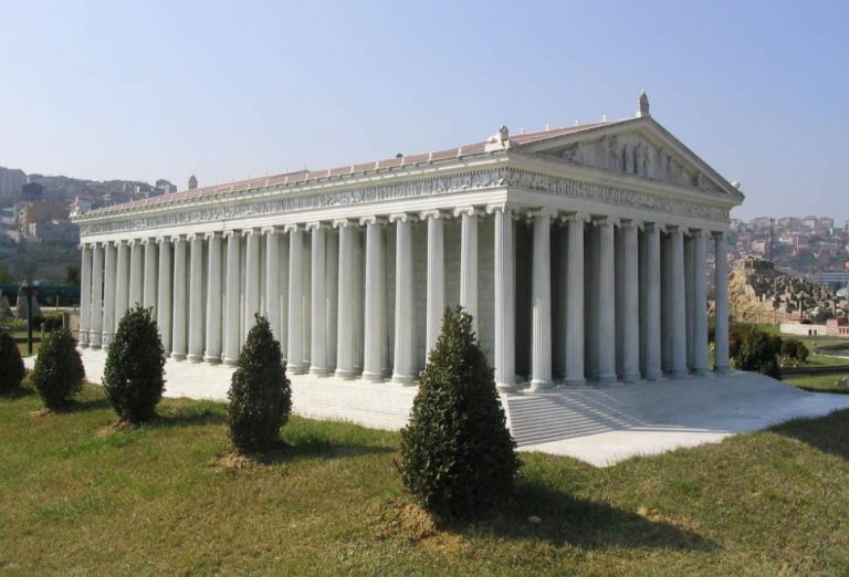 Top 10 Famous Greek Temples