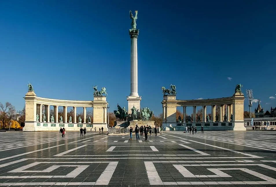 Budapest Heroes' Square