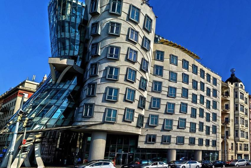 Top 8 Awesome Facts about the Dancing House