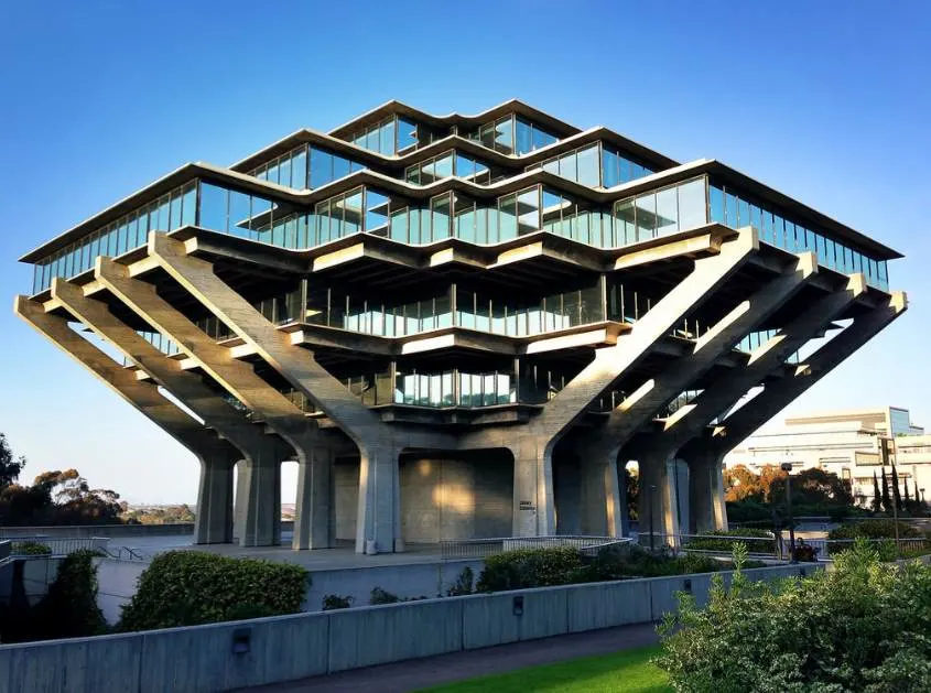Famous buildings in San Diego Geisel Library