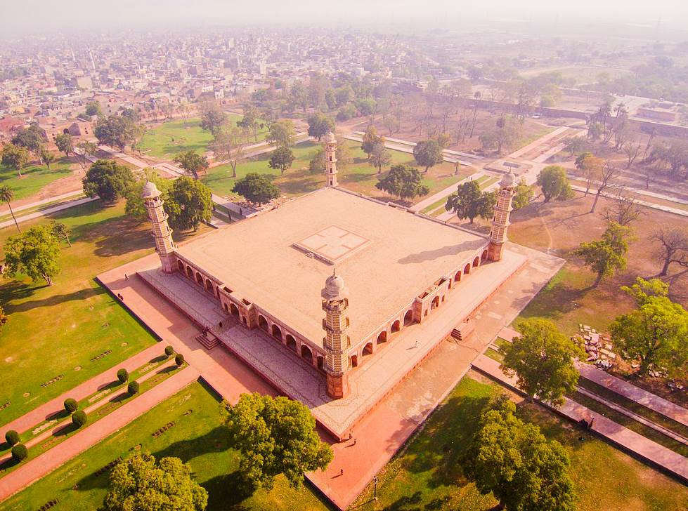 Tomb of Jahangir location