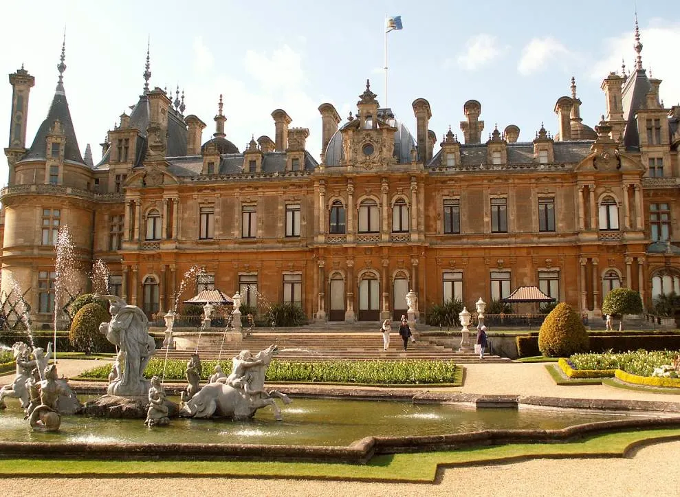 Waddesdon Manor fountain sculptures