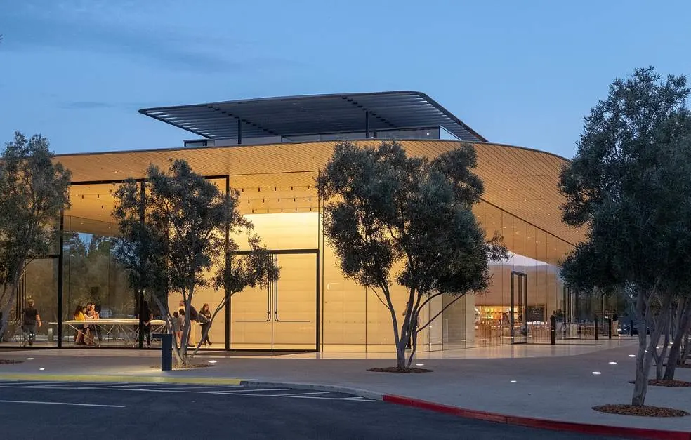 Apple Park Visitor Center sections