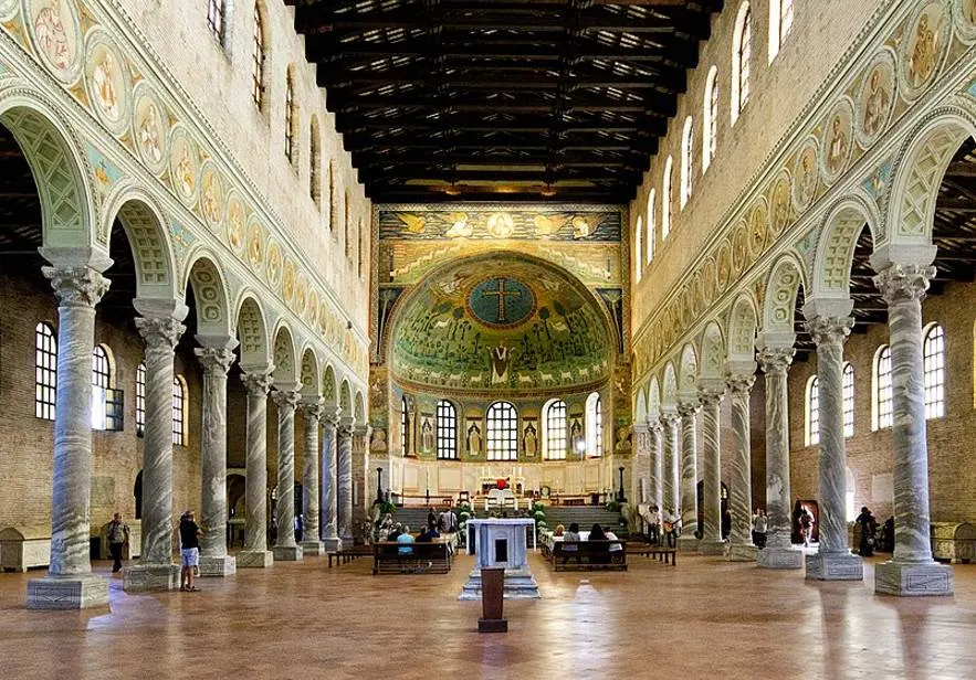 Basilica of SantApollinare in Classe interior