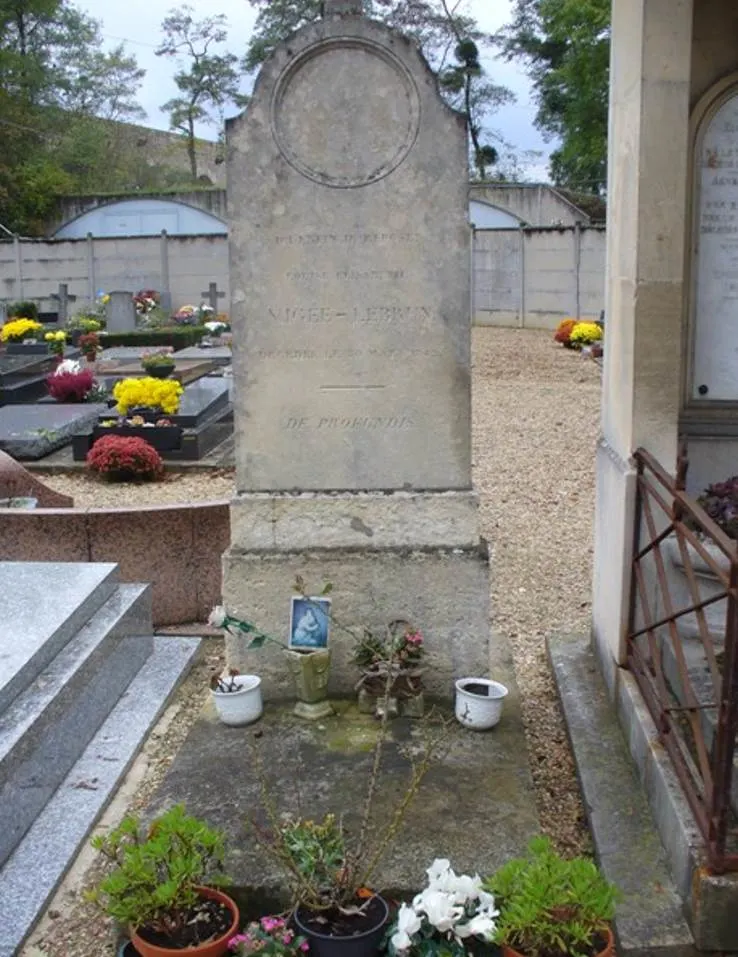 Vigee le brun tomb in Louveciennes