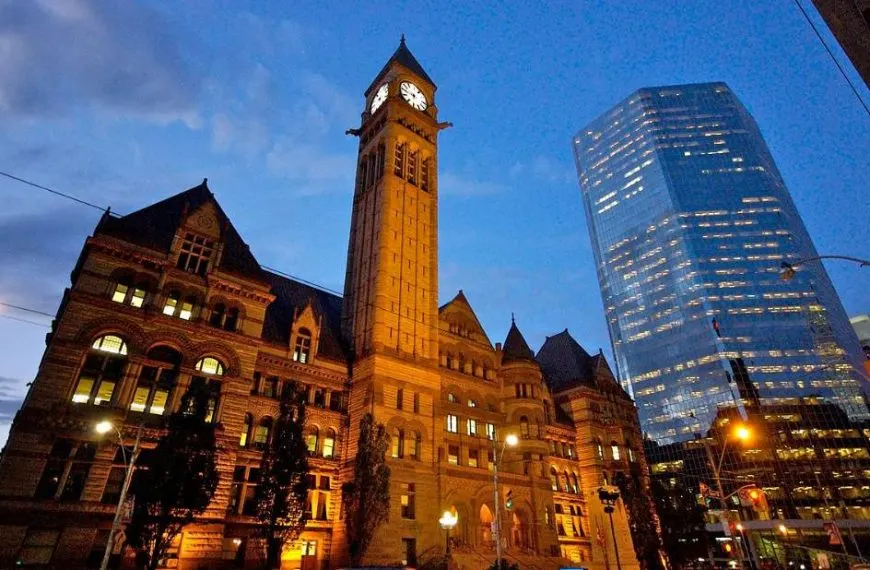 Old City Hall in Toronto