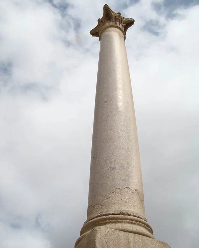 Pompeys pillar shaft