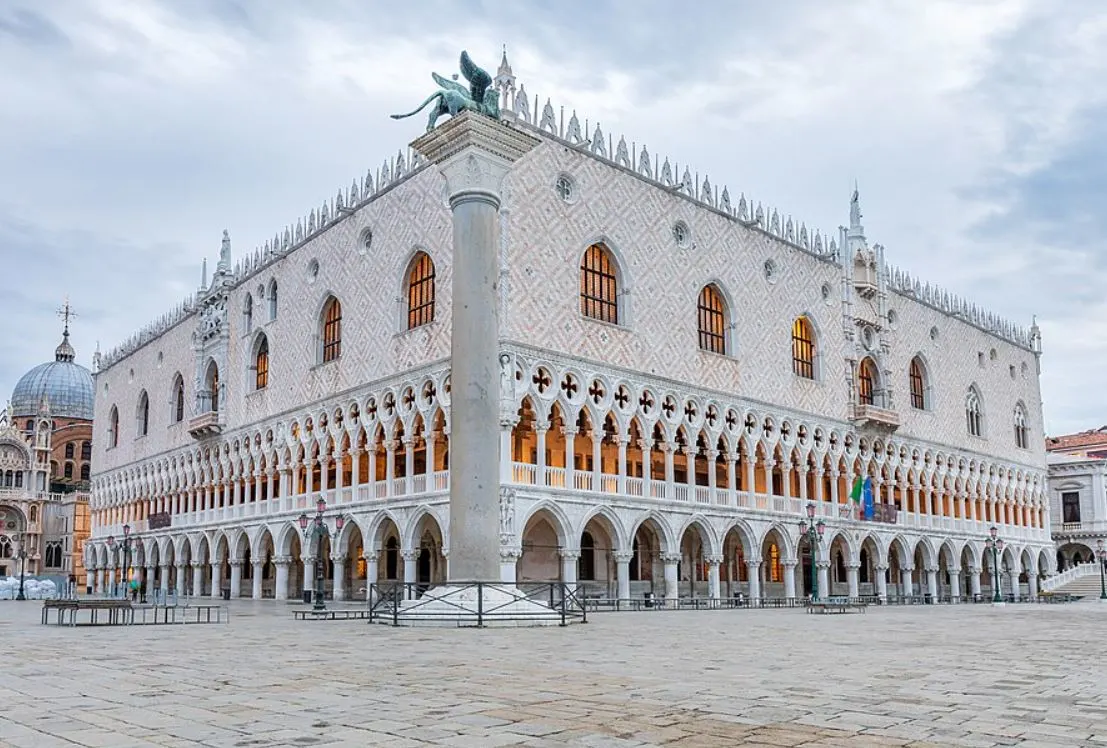 Doges Palace Venetian Gothic architecture
