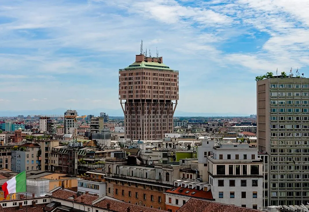 8 Interesting Facts about the Torre Velasca in Milan 1 Torre Velasca Location