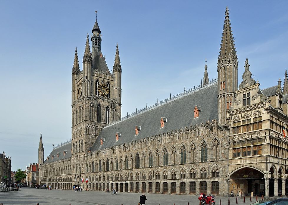Ypres Cloth Hall full view